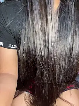 Velyn 18 online show from March 5, 2026, 2:08 am