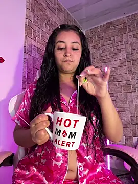 Snapshot of Lady_Rey chatting on February 5, 2026, 2:07 am Lady Rey online show from February 5, 2026, 2:07 am