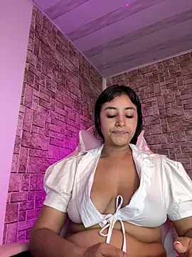 Snapshot of Lady_Rey chatting on February 4, 2026, 1:33 am Lady Rey online show from February 4, 2026, 1:33 am