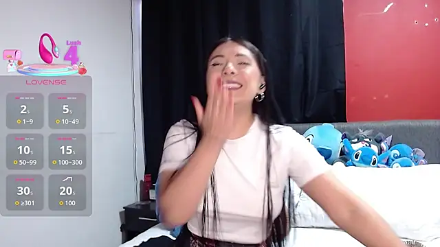 Snapshot of Ella_Rousse chatting on July 24, 2026, 12:23 pm Ella Rousse online show from July 24, 2026, 12:23 pm