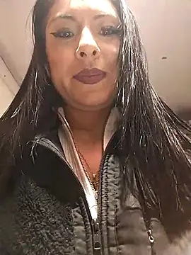 Snapshot of Ella_Rousse chatting on March 18, 2025, 10:07 am Ella Rousse online show from March 18, 2025, 10:07 am