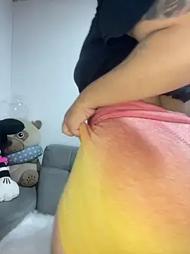 Leyna Kenet online show from December 11, 2024, 1:37 am