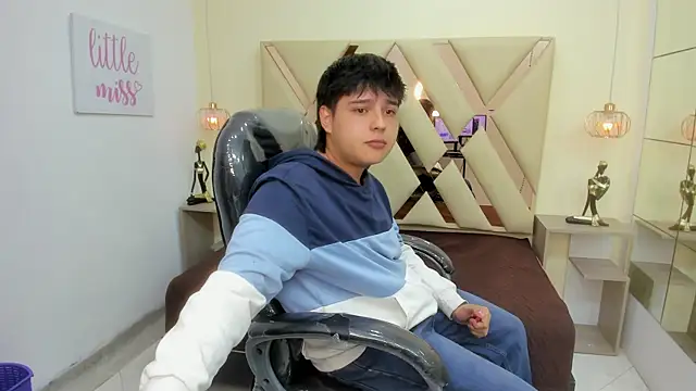 AndrewPherson online show from April 14, 2026, 12:21 pm