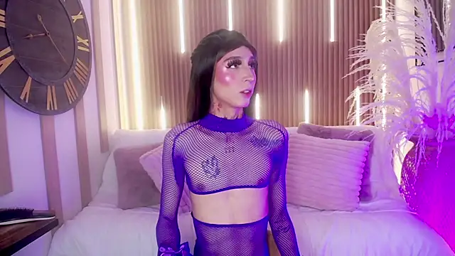 Snapshot of Aniie_Doll chatting on November 7, 2025, 8:24 pm Aniie Doll online show from November 7, 2025, 8:24 pm