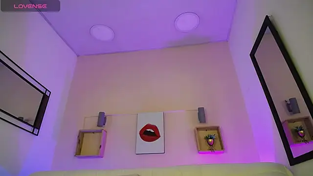 Snapshot of Aniie_Doll chatting on March 15, 2025, 11:39 pm Aniie Doll online show from March 15, 2025, 11:39 pm