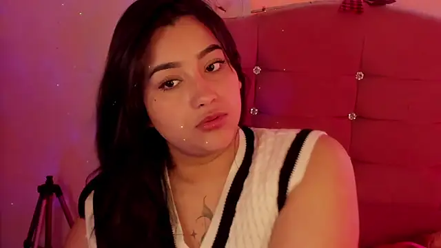 male couper online show from February 19, 2025, 8:10 pm