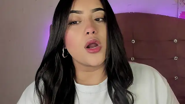 male couper online show from January 30, 2025, 2:58 pm