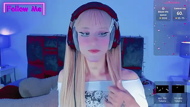 Kirmyy  online show from November 3, 2025, 8:45 pm