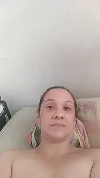 nicolle milf1978 online show from October 24, 2025, 12:48 pm