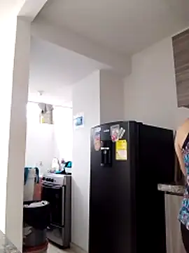 nicolle milf1978 online show from May 24, 2026, 11:21 am