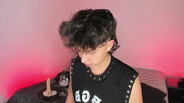 juandaaap online show from October 28, 2025, 2:56 am