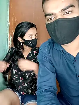 Snapshot of Suhani512 chatting on December 16, 2025, 5:44 am Suhani512 online show from December 16, 2025, 5:44 am