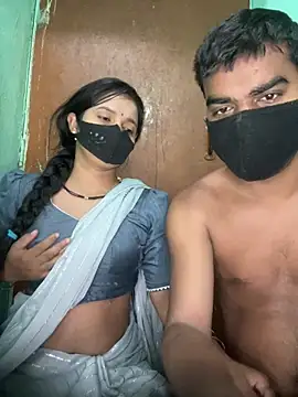 Suhani512 online show from May 19, 2026, 11:23 pm
