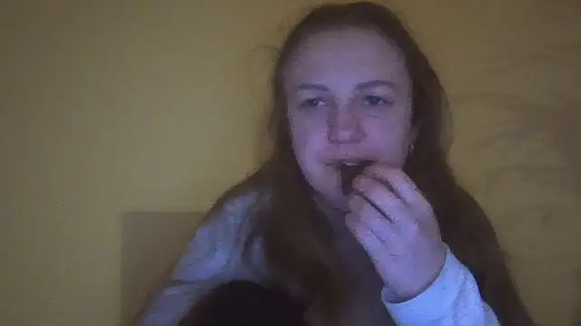 Snapshot of Milaniya261 chatting on February 22, 2026, 5:10 am Milaniya261 online show from February 22, 2026, 5:10 am