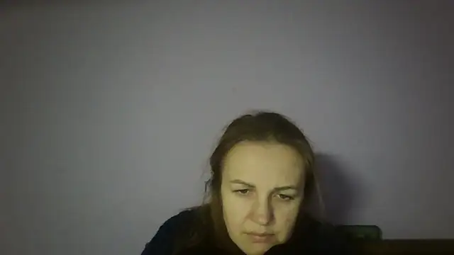 Snapshot of Milaniya261 chatting on January 19, 2026, 4:22 pm Milaniya261 online show from January 19, 2026, 4:22 pm