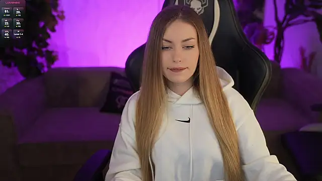 Snapshot of Maggie_tenderness chatting on December 5, 2025, 7:55 pm Maggie tenderness online show from December 5, 2025, 7:55 pm