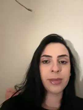 Snapshot of Morguisssz chatting on November 15, 2025, 11:42 pm Morguisssz online show from November 15, 2025, 11:42 pm