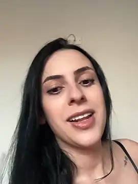 Snapshot of Morguisssz chatting on December 14, 2025, 9:42 pm Morguisssz online show from December 14, 2025, 9:42 pm