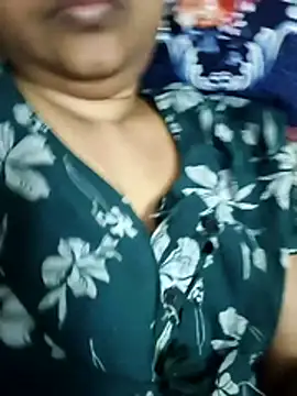 ammullu456 online show from April 8, 2026, 7:37 pm