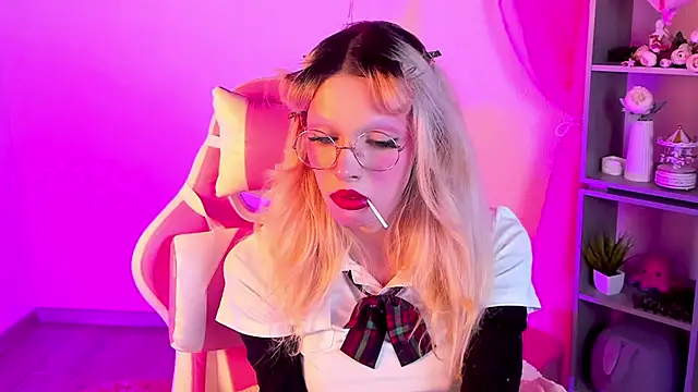 Snapshot of PamelamyDreamys chatting on March 20, 2025, 5:04 pm PamelamyDreamys online show from March 20, 2025, 5:04 pm