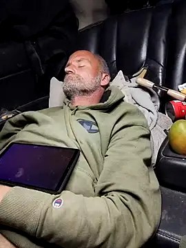 DatingProfile USA 43 str8 online show from February 11, 2025, 4:01 am