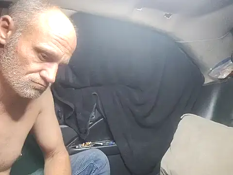 DatingProfile USA 43 str8 online show from February 7, 2025, 6:13 pm