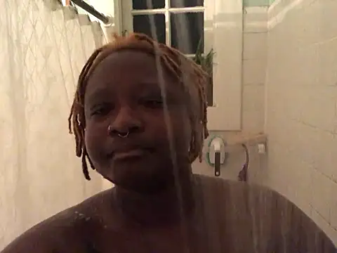 Snapshot of BigKittyRaven chatting on January 1, 2025, 10:56 pm BigKittyRaven online show from January 1, 2025, 10:56 pm