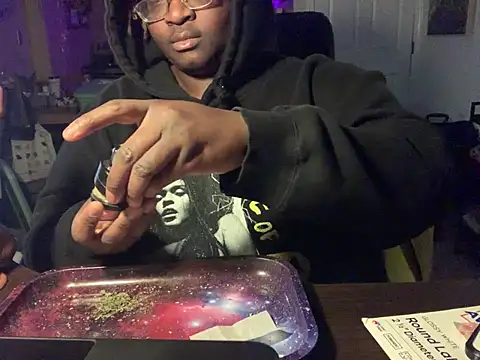 Snapshot of BigKittyRaven chatting on February 28, 2025, 4:43 am BigKittyRaven online show from February 28, 2025, 4:43 am