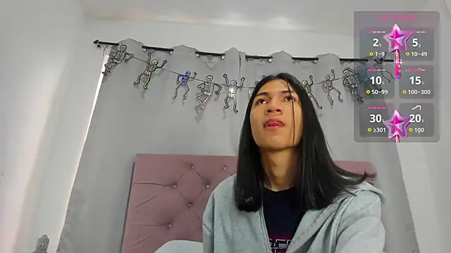 Snapshot of _lexx1e chatting on December 2, 2025, 1:24 pm lexx1e online show from December 2, 2025, 1:24 pm