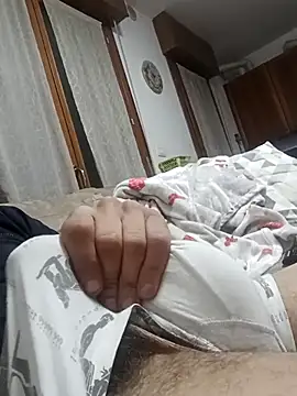 Snapshot of dariodario chatting on November 12, 2025, 11:30 pm dariodario online show from November 12, 2025, 11:30 pm