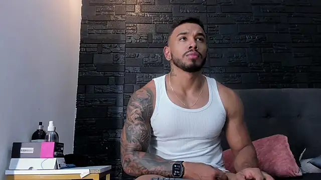 bruno miller  online show from November 7, 2025, 10:03 pm