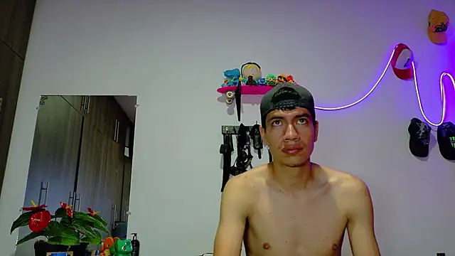 Nymphobuddies online show from February 4, 2025, 4:15 am