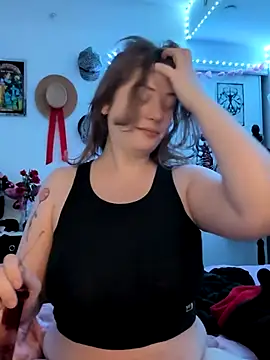 Twitchtheclownn online show from December 14, 2025, 5:18 pm