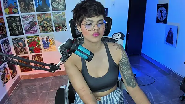 Snapshot of gooddess_isis chatting on December 1, 2025, 7:31 am gooddess isis online show from December 1, 2025, 7:31 am