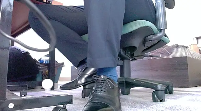 softlyS online show from February 12, 2025, 2:35 am