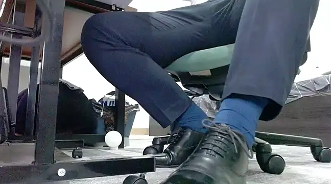 softlyS online show from February 11, 2025, 3:40 pm