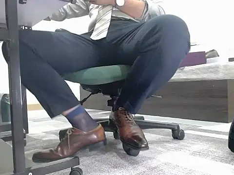 softlyS online show from December 24, 2024, 2:22 pm