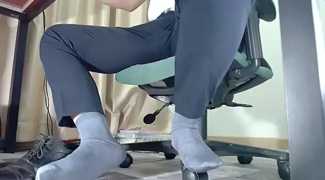 softlyS online show from March 20, 2025, 3:58 pm