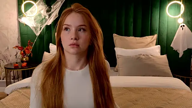 MichelleReid online show from October 26, 2025, 3:07 am