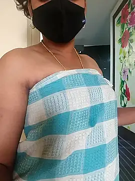 Tamil Shalini Lustyy online show from January 7, 2026, 5:23 am