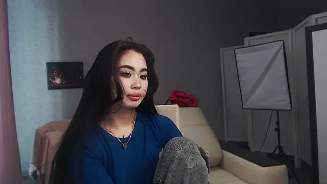 NamiLoveRoom online show from March 19, 2025, 10:00 am