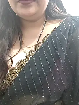 Snapshot of Mayuri77 chatting on March 22, 2025, 5:17 am Mayuri77 online show from March 22, 2025, 5:17 am