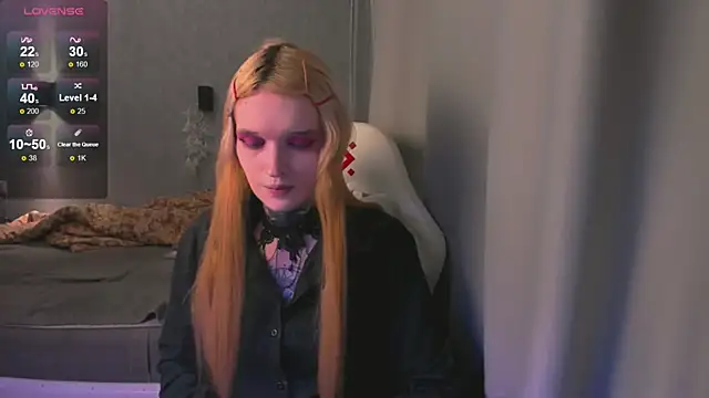 Snapshot of Simona_Rain chatting on November 27, 2025, 12:44 am Simona Rain online show from November 27, 2025, 12:44 am