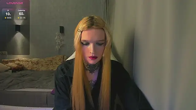 Snapshot of Simona_Rain chatting on November 25, 2025, 9:59 pm Simona Rain online show from November 25, 2025, 9:59 pm