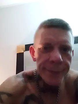 Snapshot of Tattooguy_86 chatting on November 23, 2025, 9:36 pm Tattooguy 86 online show from November 23, 2025, 9:36 pm