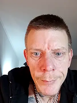 Snapshot of Tattooguy_86 chatting on December 1, 2025, 10:54 pm Tattooguy 86 online show from December 1, 2025, 10:54 pm