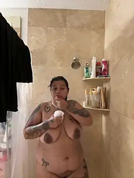 Snapshot of shyfr34k chatting on September 18, 2025, 8:45 pm shyfr34k online show from September 18, 2025, 8:45 pm