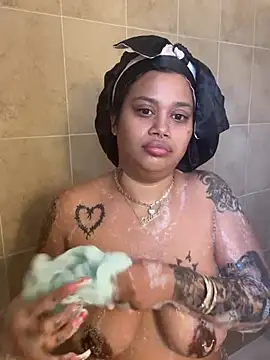 Snapshot of shyfr34k chatting on December 24, 2024, 3:47 pm shyfr34k online show from December 24, 2024, 3:47 pm