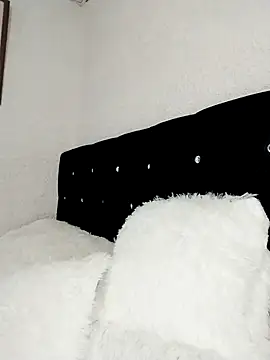 ElizabethWeil online show from November 5, 2025, 8:34 pm