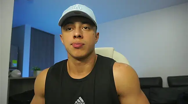 devin hunter1 online show from December 6, 2024, 3:35 am